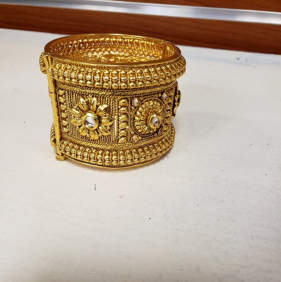 Bangle - Picture 2 of 2